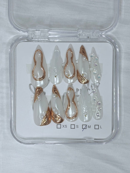 Aurora Gold Pearl