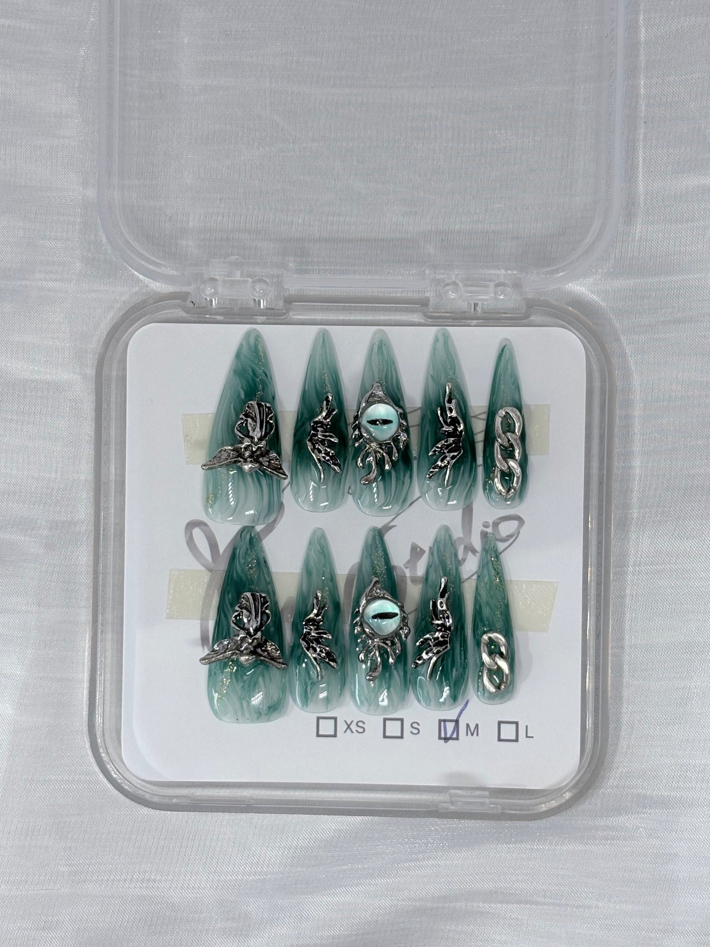 Green Dragon Eyes