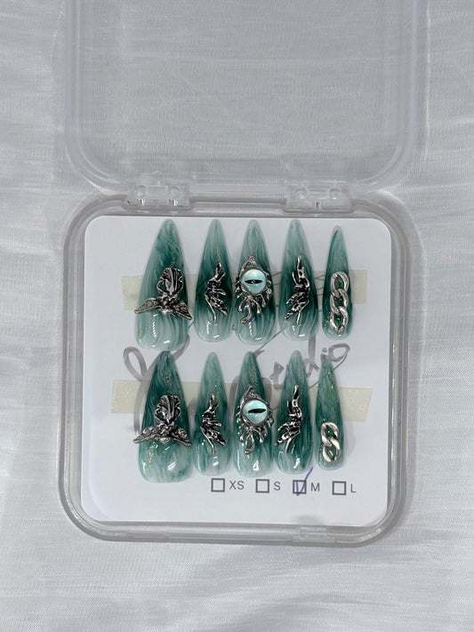 Green Dragon Eyes