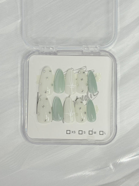 Mint Cat Eye - Size M