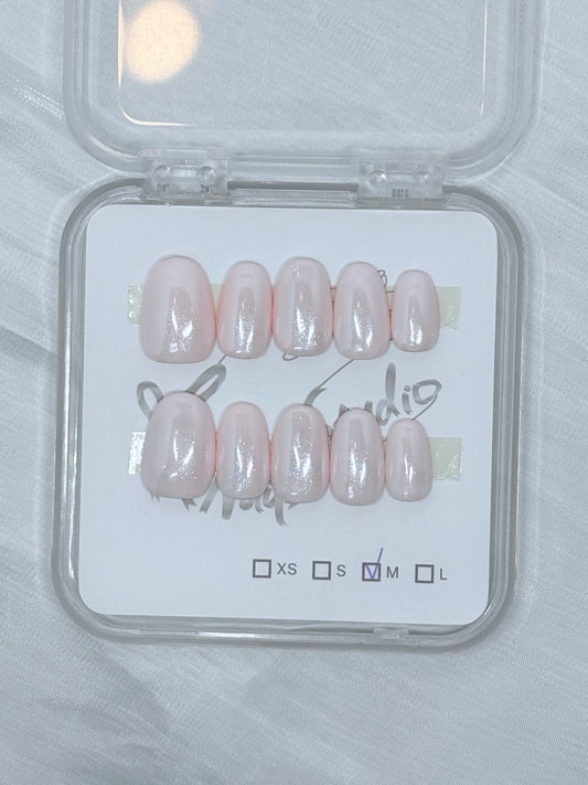 White Pink Chrome - Oval