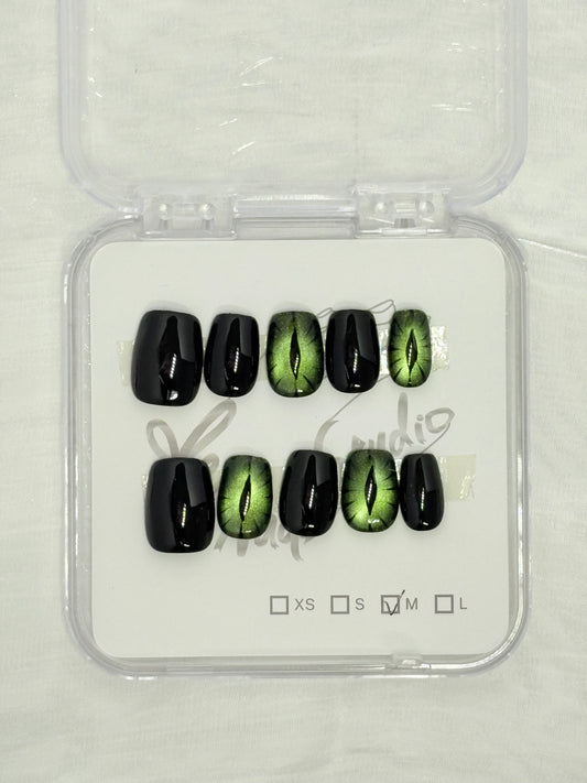 Spooky Cat Eye - Size M